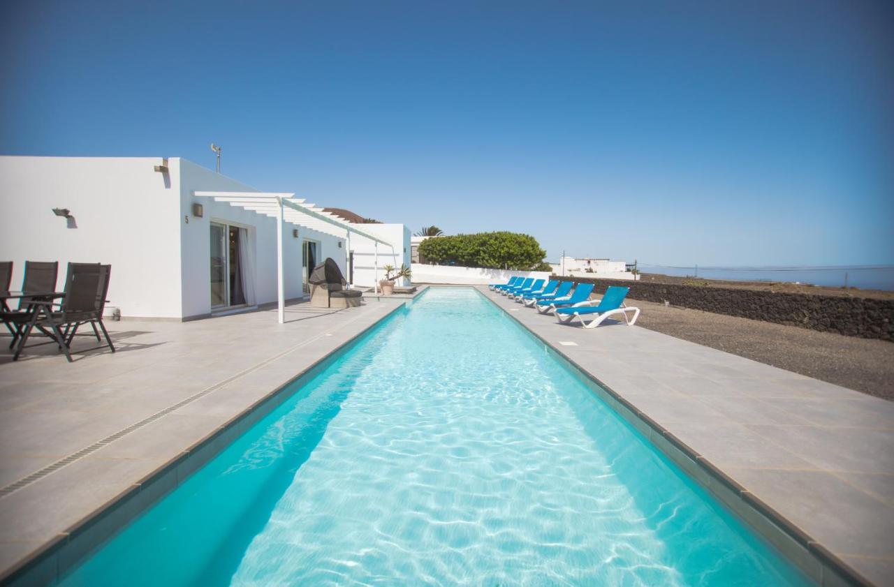 Casa Conil With A Private 25 Meter Heated Pool Villa ภายนอก รูปภาพ